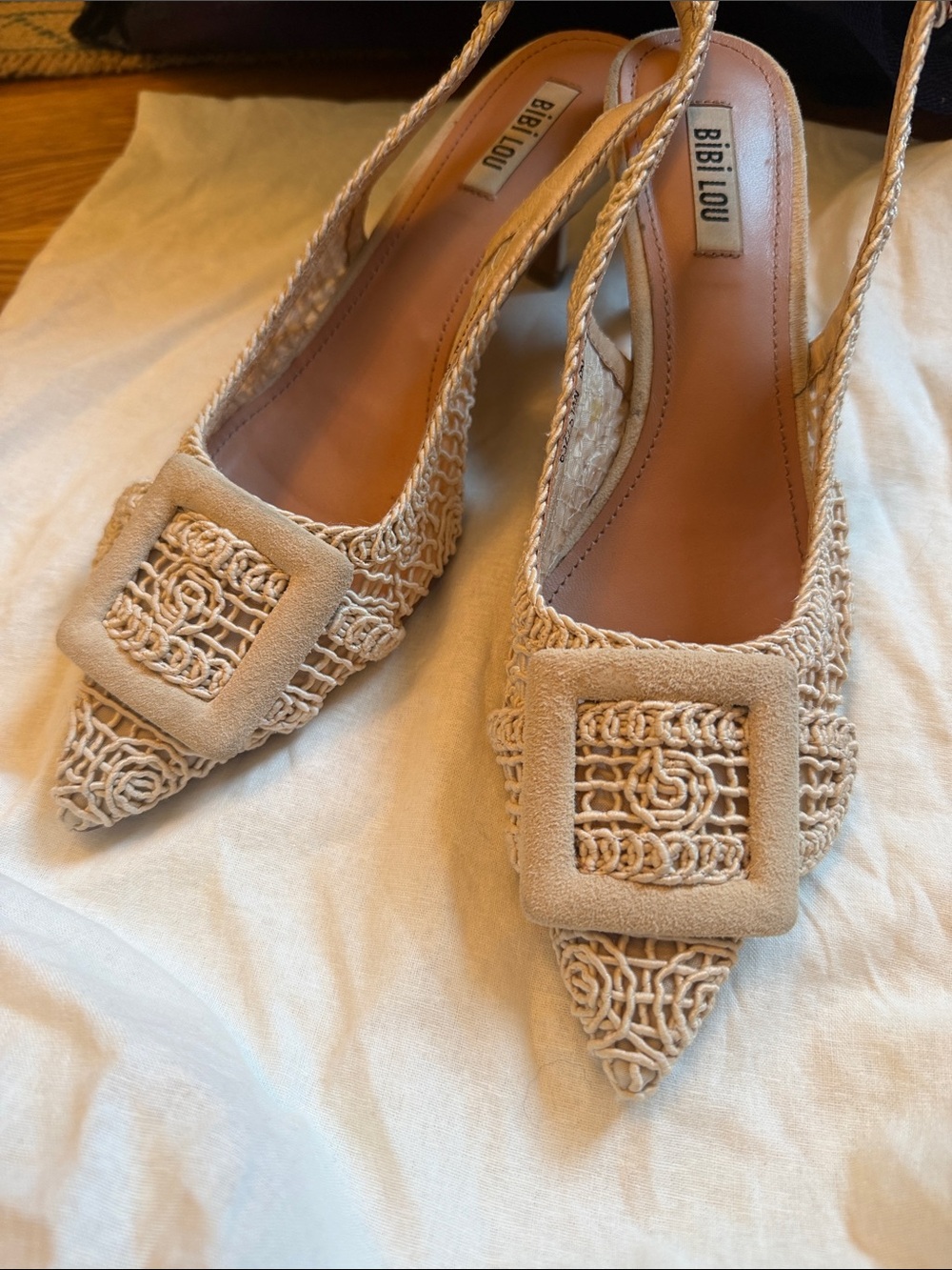 Bibi lou anthropology Beige crochet Pointed Slingback kitten heel